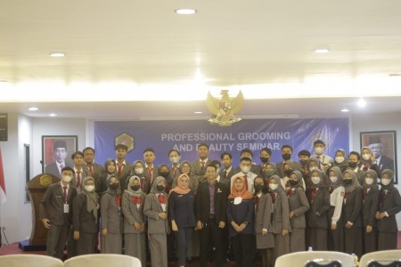 PROFESSIONAL GROOMING AND BEAUTY SEMINAR